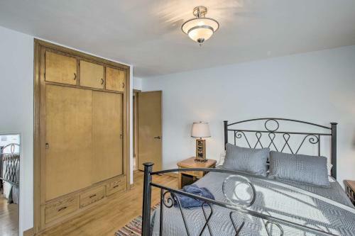 Cozy Oshkosh Home, 4 Blocks To Lake Winnebago