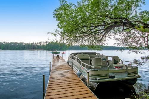 Cedar Cabin On Plum Lake