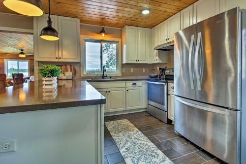 Lakefront Solon Springs Cabin With Private Dock!