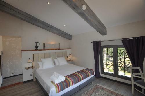 Hostal Le Mas Des Colombes