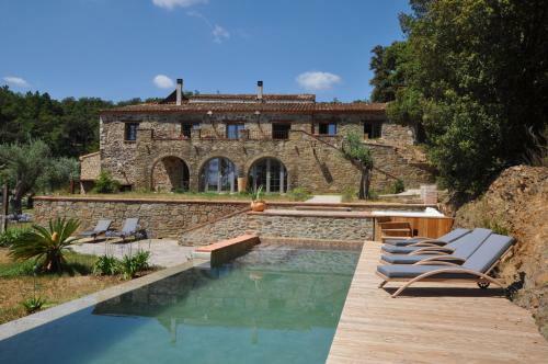 Hostal Le Mas Des Colombes