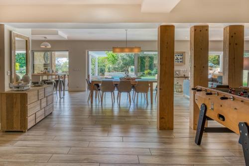 Hostal La Villa Miel