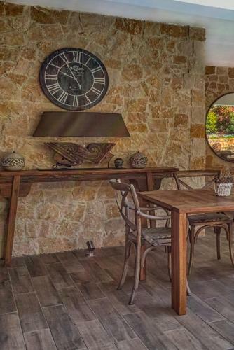 Hostal La Villa Miel