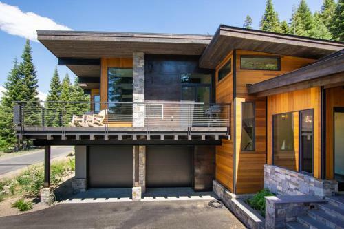 Olympic Valley - The Lodge At Sierra Crest