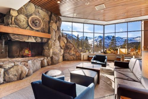 Resort At Squaw Creek #241