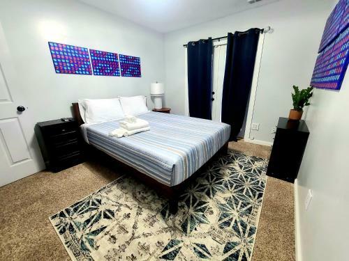 King Bed - Pool Table - Get-a-way Retreat