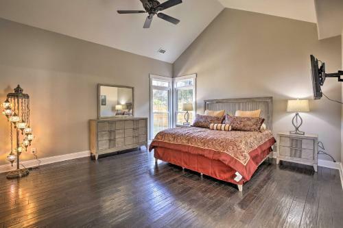 Spacious Getaway With Yard In Atlanta Suburbs!