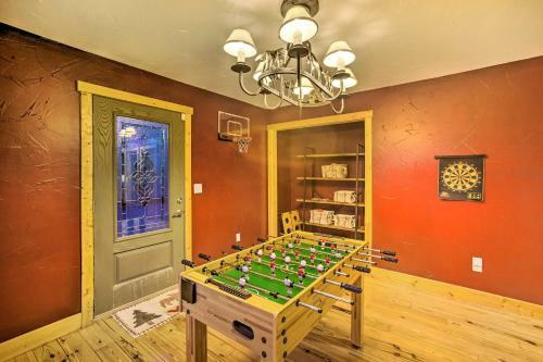 Cozy Morrison Retreat With Mtn View And Game Room