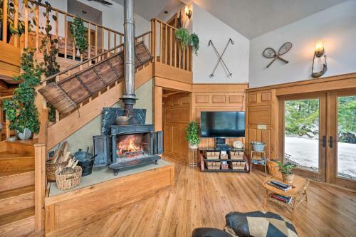 Kid-friendly Cabin With Mountain And River Views!