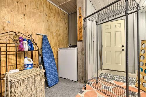 Family-friendly Bay St Louis Home With Pool And Dock!