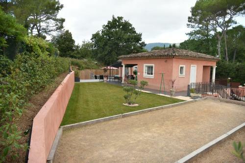 Villa Moderne Avec Piscine � Peymeinade