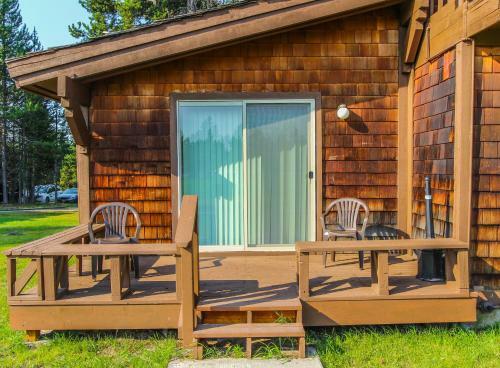 Hotel Timbers At Island Park
