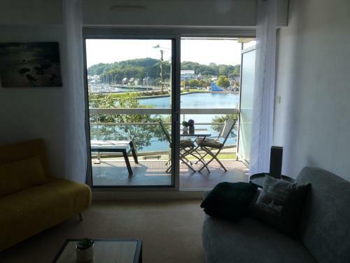 Apartamento Studio Expos� Plein Sud Vu Sur Le Port de Plaisance