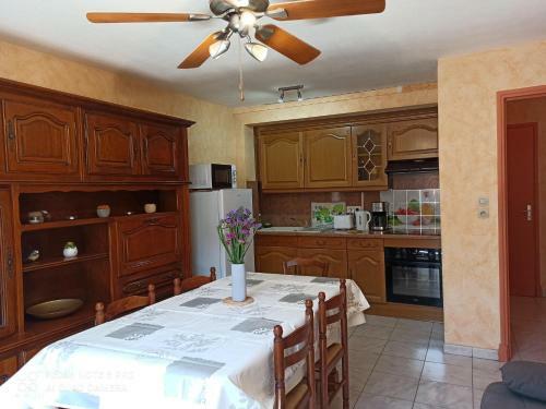 Apartamento G�te - Appartement 2 Pi�ces � Puivert