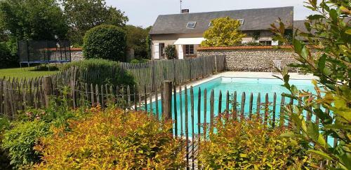 Le Convivial - Paisible Propri�t� Proche Parischartres