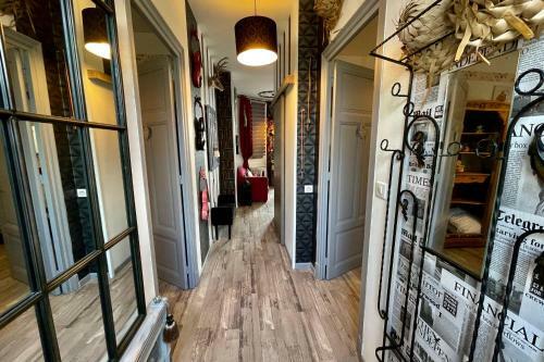 Charming Atypical 3 Bedroom Apartment