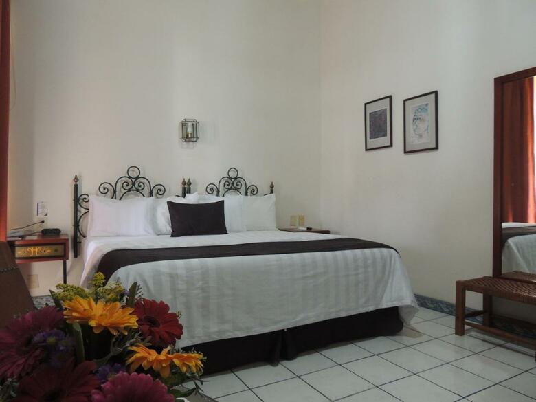 Hotel Concierge Plaza Colima