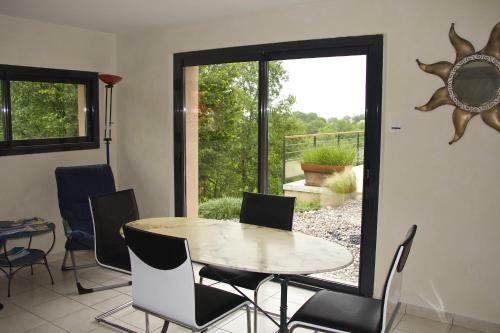 Bed & Breakfast Chambre D'h�tes La Dentalie