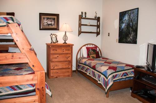 Hostal Golf Course Residences By Gore Creek Properties