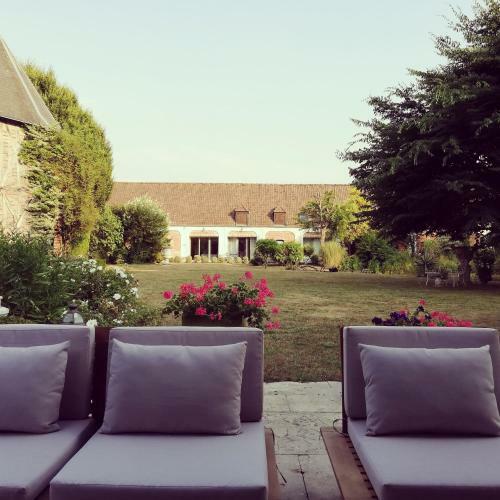 La Cour D'hortense - Caravane Vintage