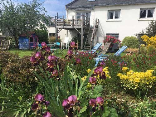 Originally Designed Holiday Home With Garden In A Central Location