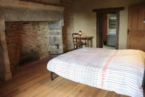 Grande Maison de Caract�re En Pierres -superbe Vue
