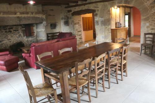 Grande Maison de Caract�re En Pierres -superbe Vue
