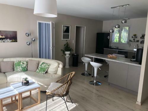 Maison Piscine Priv�e Vall�e Ch�teaux Dordogne
