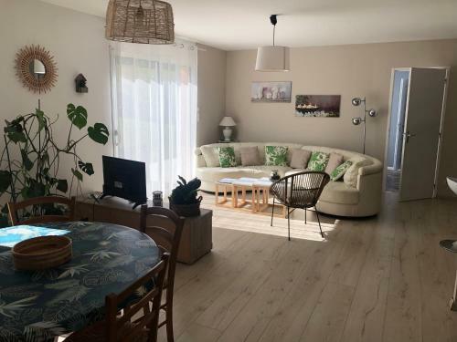 Maison Piscine Priv�e Vall�e Ch�teaux Dordogne