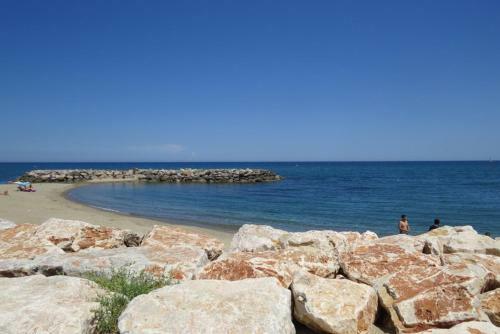 Villa Individuelle Acc�s Direct Plage Et Commerces 6avmed11