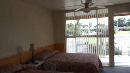 Motel Twin Lakes Inn