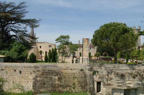 Hotel Au Logis Des Remparts