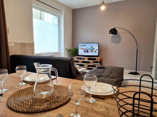Apartamento L'elys�e Reclus. Spacieux T2 Refait � Neuf.