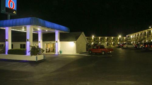 Motel 6 Fayetteville
