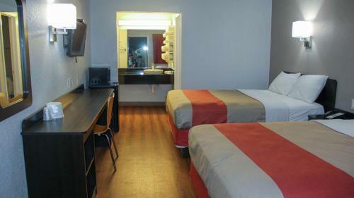 Motel 6 Fayetteville