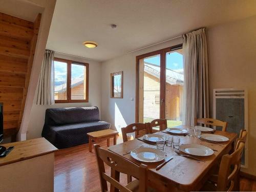Chalet Le D�voluy, 3 Pi�ces, 6 Personnes - Fr-1-525-194