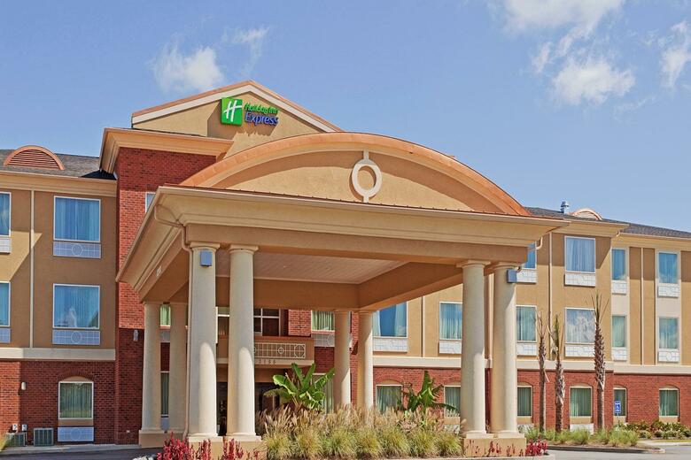 Holiday Inn Express Hotel & Suites Foley