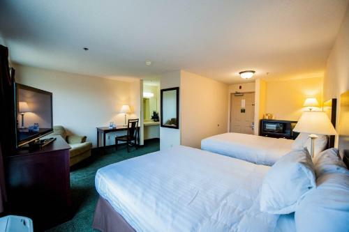 Hotel Greystone Inn & Suites
