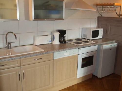 Apartamento Joli T3 Proche Centre Et T�l�cabines