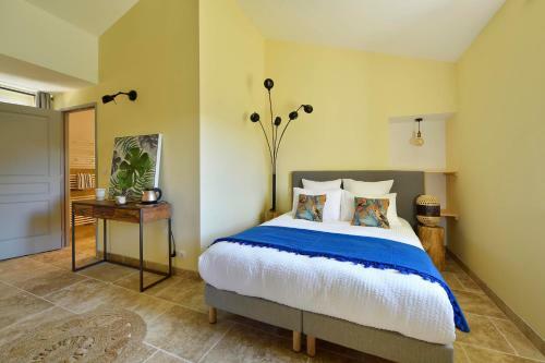 Hostal Les Jardins De Falgui�re
