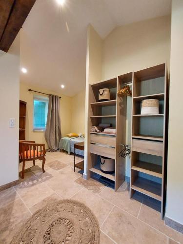 Hostal Les Jardins De Falgui�re