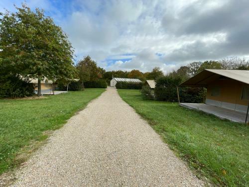 Budget Glamping Safaritent - Bretonniere