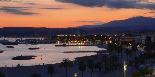 Apartamento Superbe Appartement Plage Saint-laurent Du Var