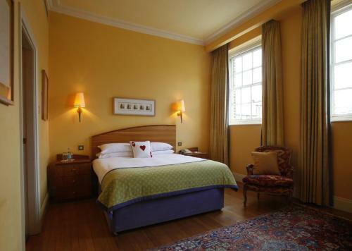 Angel Hotel