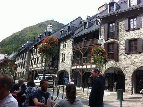 G�tes Au Chant Des Marmites