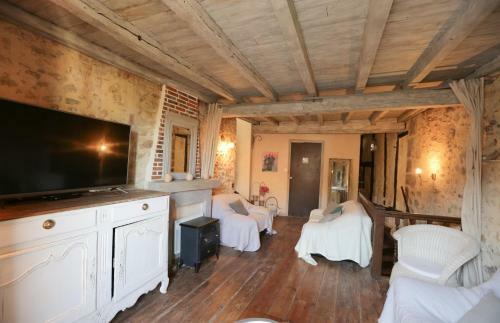 Maison Atypique Dans Cit� M�di�vale