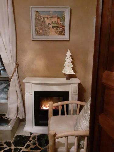 Maison Atypique Dans Cit� M�di�vale