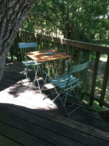 Bed & Breakfast Cabanes Et Chambre � La Bernardiere