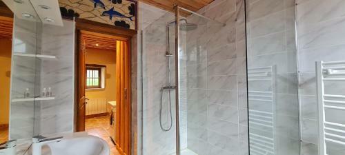 Le Manoir De Damigny Yourhosthelper
