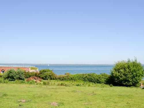 2 Fort Victoria Cottages